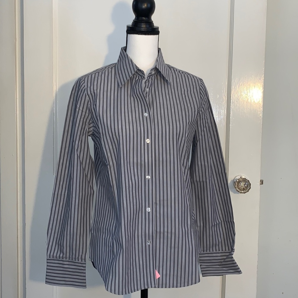 IZOD Striped Button Down Shirt Slim Fit Gray/White/Black No Iron Size Medium